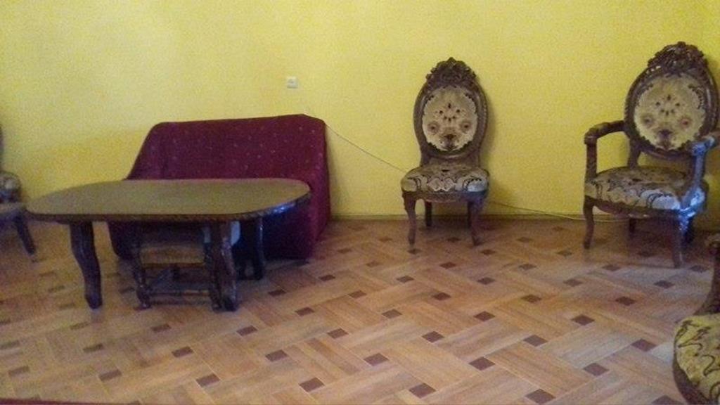 Apartment Irma Rustaveli 57 バトゥーミ エクステリア 写真