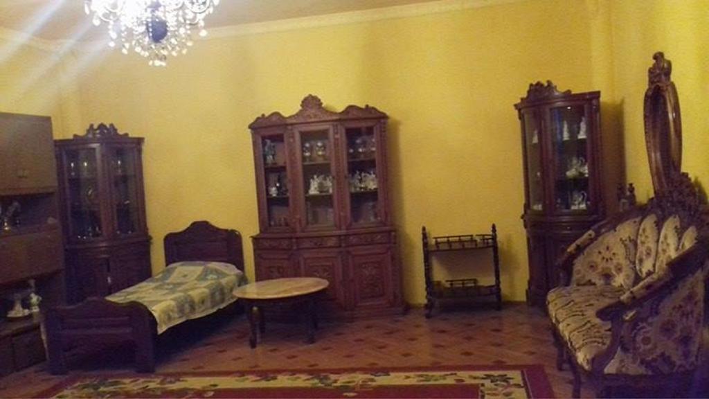 Apartment Irma Rustaveli 57 バトゥーミ エクステリア 写真