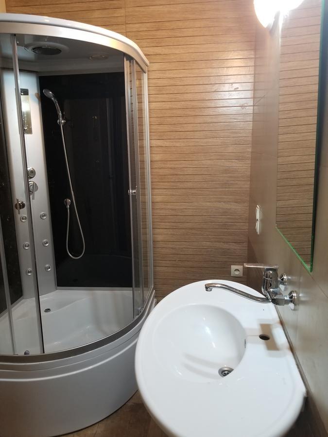Apartment Irma Rustaveli 57 バトゥーミ エクステリア 写真